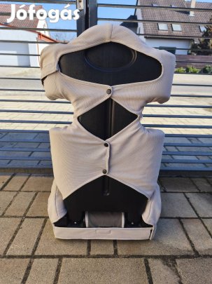 Autós gyerekülés és egyben ülésmagasító