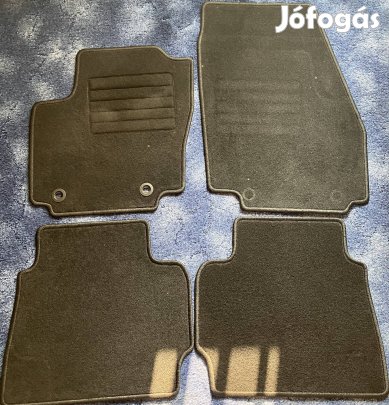Autós szőnyeg szett Ford Mondeo