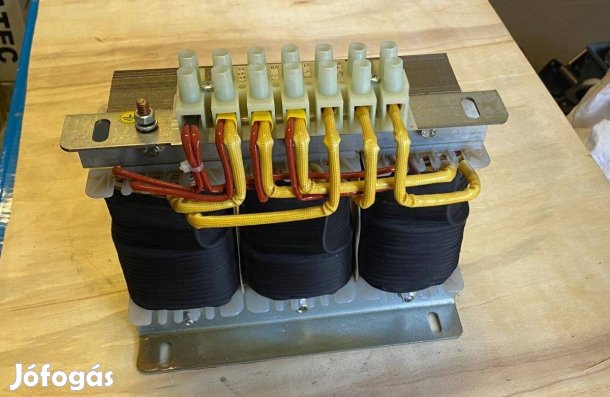 Autótrafó hálózati feszültség illasztésére 32A-os!! eladó.Origi Új!