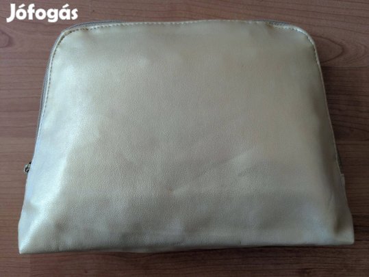 Avon arany neszeszer