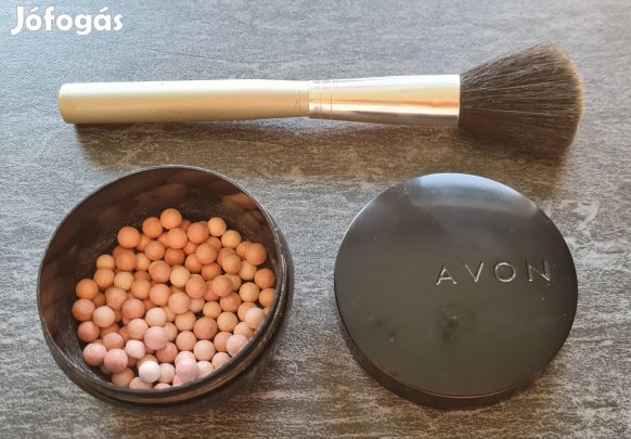Avon pirosító gyöngyök, ill. nagy kerek ecset. Darabár.