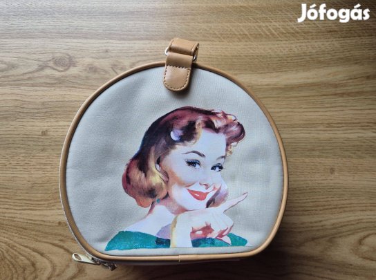 Avon retró kozmetikai táska neszeszer új