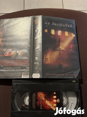 Az ördögűző a kezdet horror vhs.