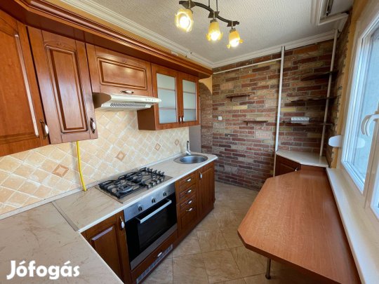 Azonnal Költözhető ,Erkélyes, Szigetelt 62 NM-Es Lakás A Jósavárosban