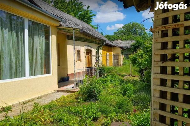 Azonnal birtokba vehető ház Tengődön