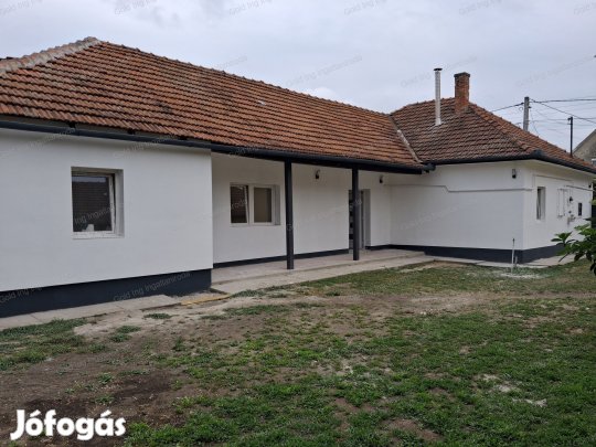 Azonnal költözhető 122 nm-es családi ház 2 fürdőszobával