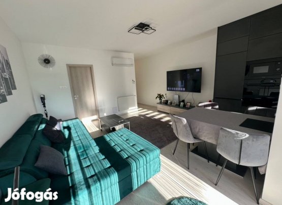 Azonnal költözhető! Liftes! Teraszos!