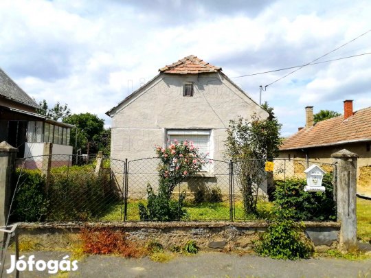 Azonnal költözhető, eladó ház Gógánfán.