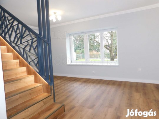 Azonnal költözhető az igényesen felújított családi ház!