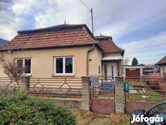 Azonnal költözhető családi ház