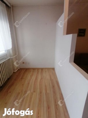 Azonnal költözhető lakás Győr-Nádorvárosban