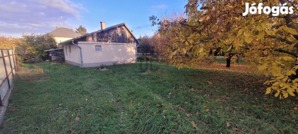 BEFEKTETŐK figyelem Érd egyik legfrekventáltabb részén, a Tusculanum v