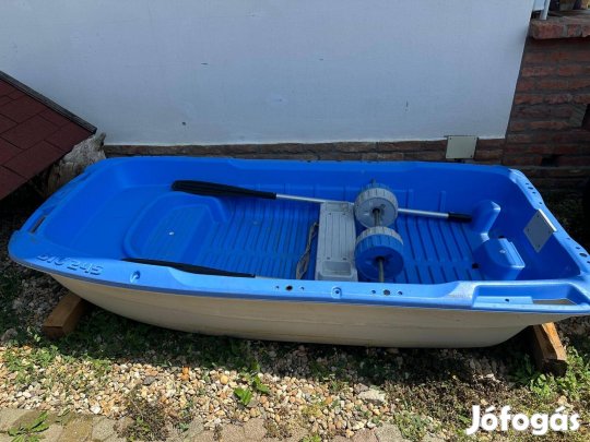 BIC 245 katamarán testű csónak eladó.