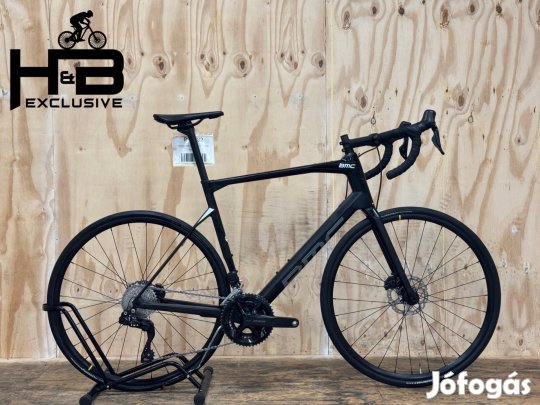 BMC Roadmachine Five Carbon verseny kerékpár 105 Di2 2023