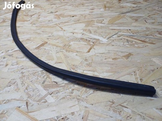 BMW 1 E81 E82 E87 (2005-2011) Motorháztető Kéder Gumi