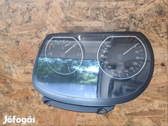 BMW 1 E81 E82  E87 (2005-2011) 1.6 Benzines Kilométeróra