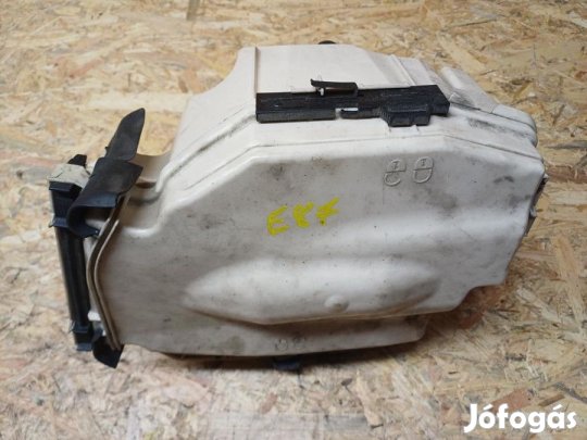 BMW 1 E81 E82  E87 (2005-2011) Biztosíték Tábla Tartó