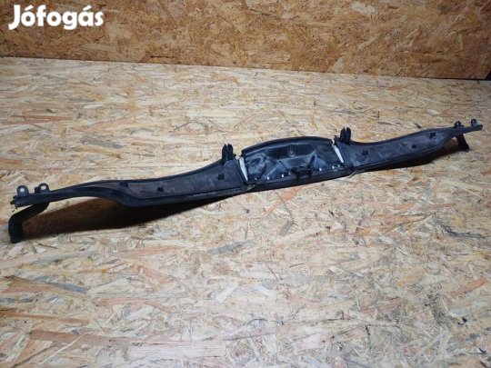 BMW 1 E81 E82  E87 (2005-2011) Első Szélvédő Alatti Díszléc