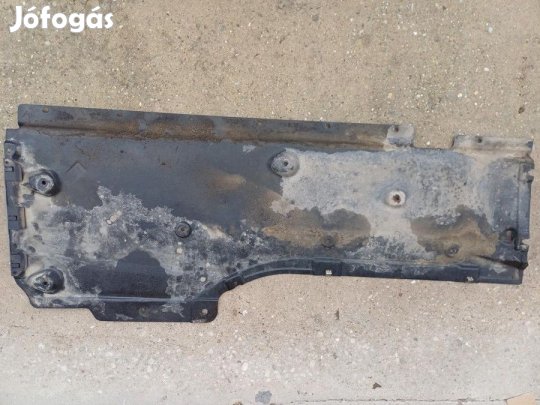 BMW 1 E87 (2005-2011) Bal Alsó Padlólemez Burkolat