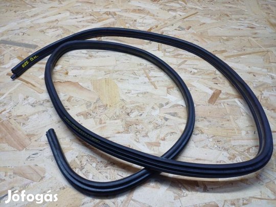 BMW 1 E87 (2005-2011) Bal Hátsó Ajtókéder Gumi