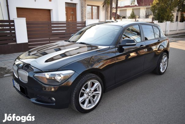 BMW 1-Es Sorozat 118i Friss műszakival!