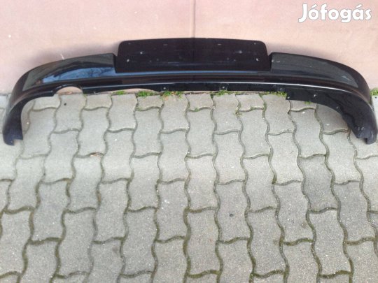 BMW 1-es E87 hátsó lökhárító burkolat alsó rész fekete színben