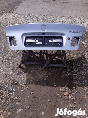 BMW 320D E46 Csomagtér Ajtó