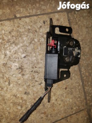 BMW 320D E46 Csomagtérajtó Zár