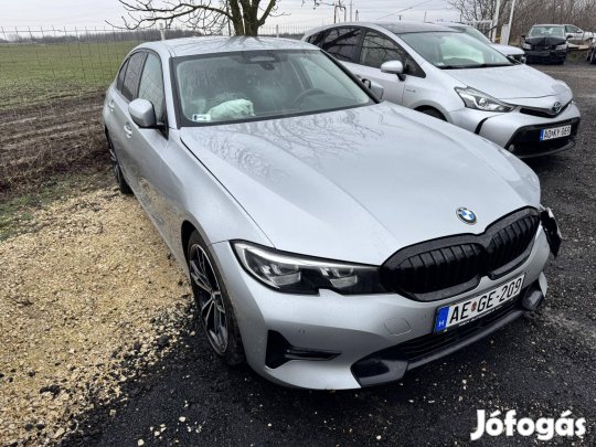 BMW 330i (Automata) Szakszervizben Végig Szervi...