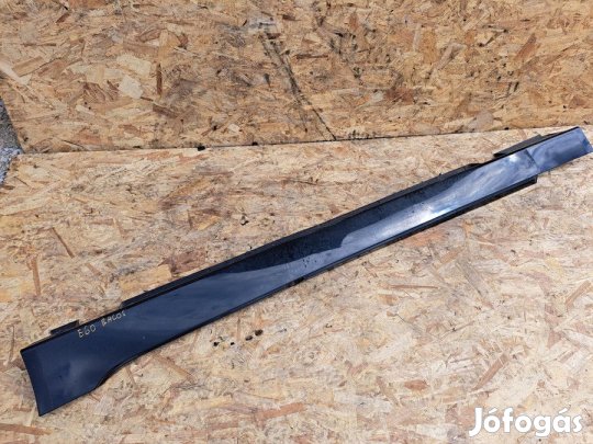 BMW 5 E60/61 (2003-2009)   Bal Küszöb Burkolat