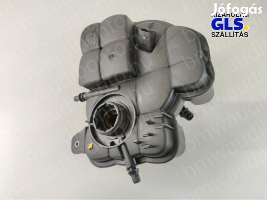 BMW 5 (G30, F90) M5 Kiegyenlítő tartály (8747467)