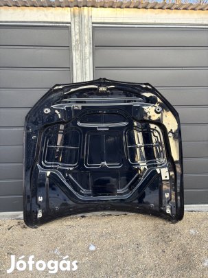 BMW 8 motorháztető 