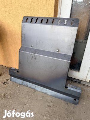 BMW E36 új kartervédő