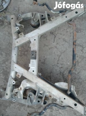 BMW E39 523i első bölcső 