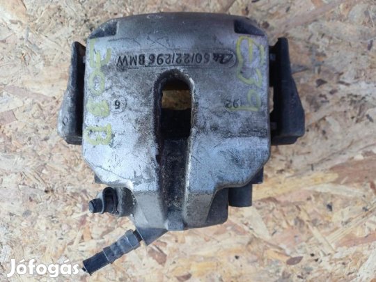 BMW E39 (1995-2004) Jobb Első Féknyereg