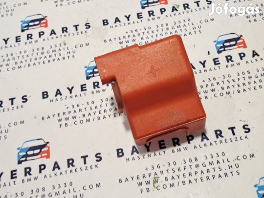 BMW E46 E39 E38  akksi akku akkumulátor pozitív saru kupak védőkupak