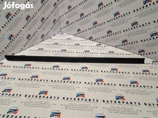 BMW E46 sedan touring fekete jobb hátsó ajtó díszléc - karcos