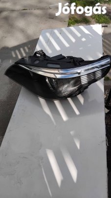 BMW E60 fényszoró