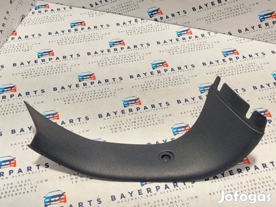 BMW E81 E87 fekete csomagtér ajtó borítás burkolat bal