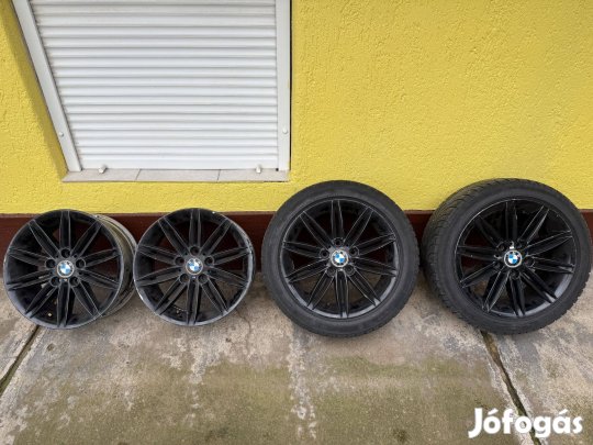 BMW E82, E87 1es M felnik fekete Style 207 M