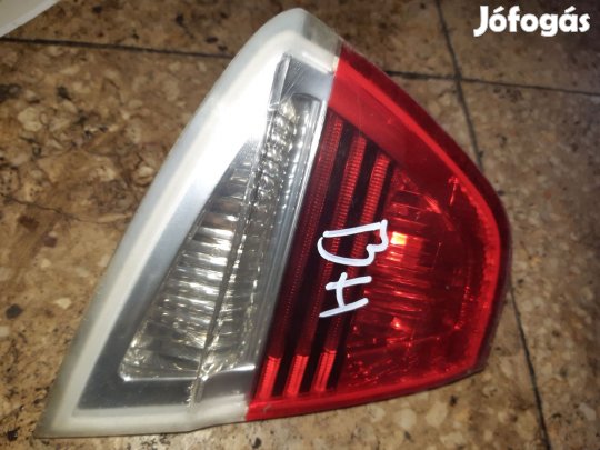 BMW E90 Bal Hátsó Lámpabúra