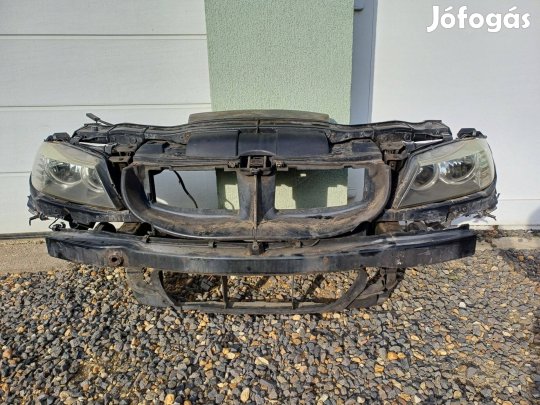 BMW E90 E91 Facelift Csavarozható eleje 20D