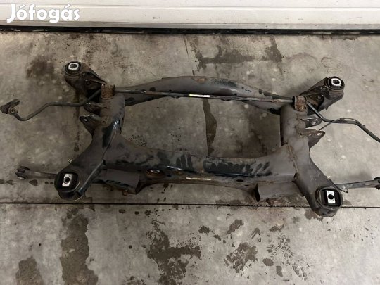 BMW F30 F31 320i xdrive gyári hátsó bölcső 6851656