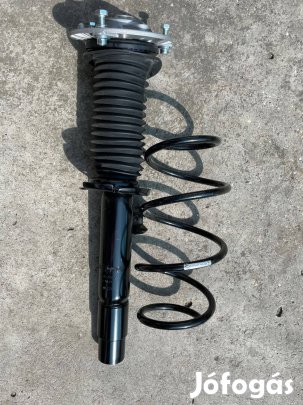 BMW F31 első futóműbe új és olcsó alkatrészek megmaradtak