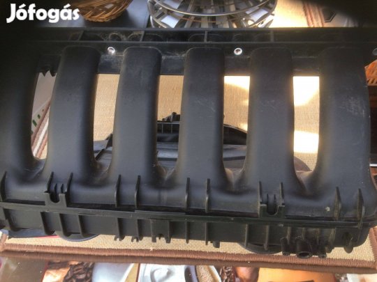 BMW N53 B30 motorkódhoz való szívósor bontottan