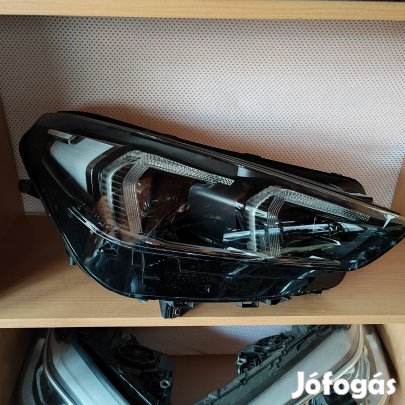 BMW U11 X1 LED fényszóró lámpa jobbos 