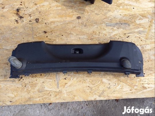 BMW X3  E83 (2004-2010)  Levélrács