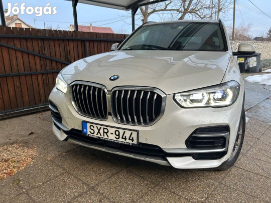 BMW X5 30xd 33500km lézer, gyári vonóhrog, megkímélt