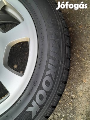 BMW alufelni garnitúra téli gumival eladó