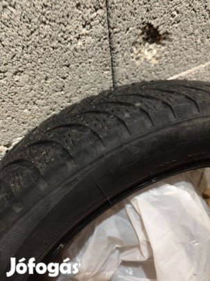 BMW i3 téli gumi 155 / 70 r19